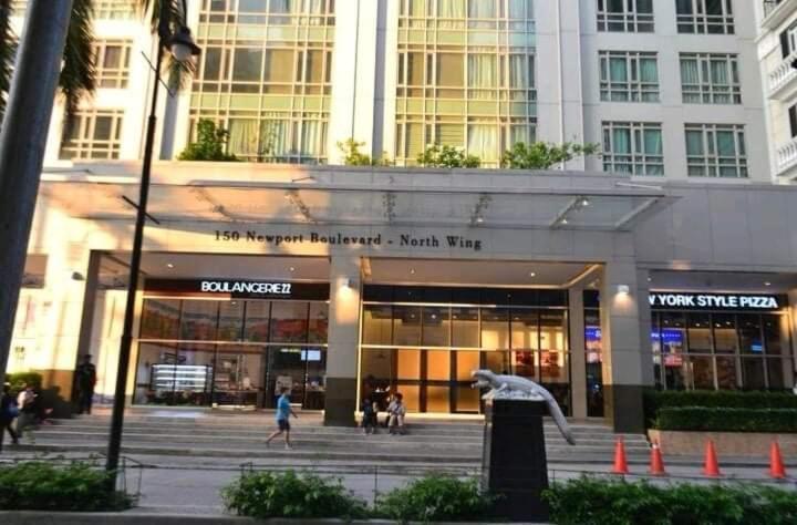 Staycation Condotel @150Newport Pasay City Manila Exterior photo